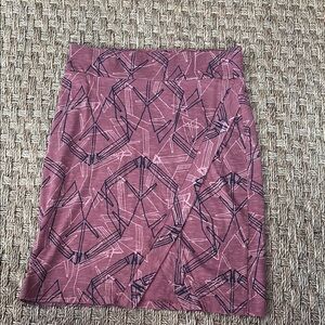 Geometric Patterned Skirt in Pink and Black
